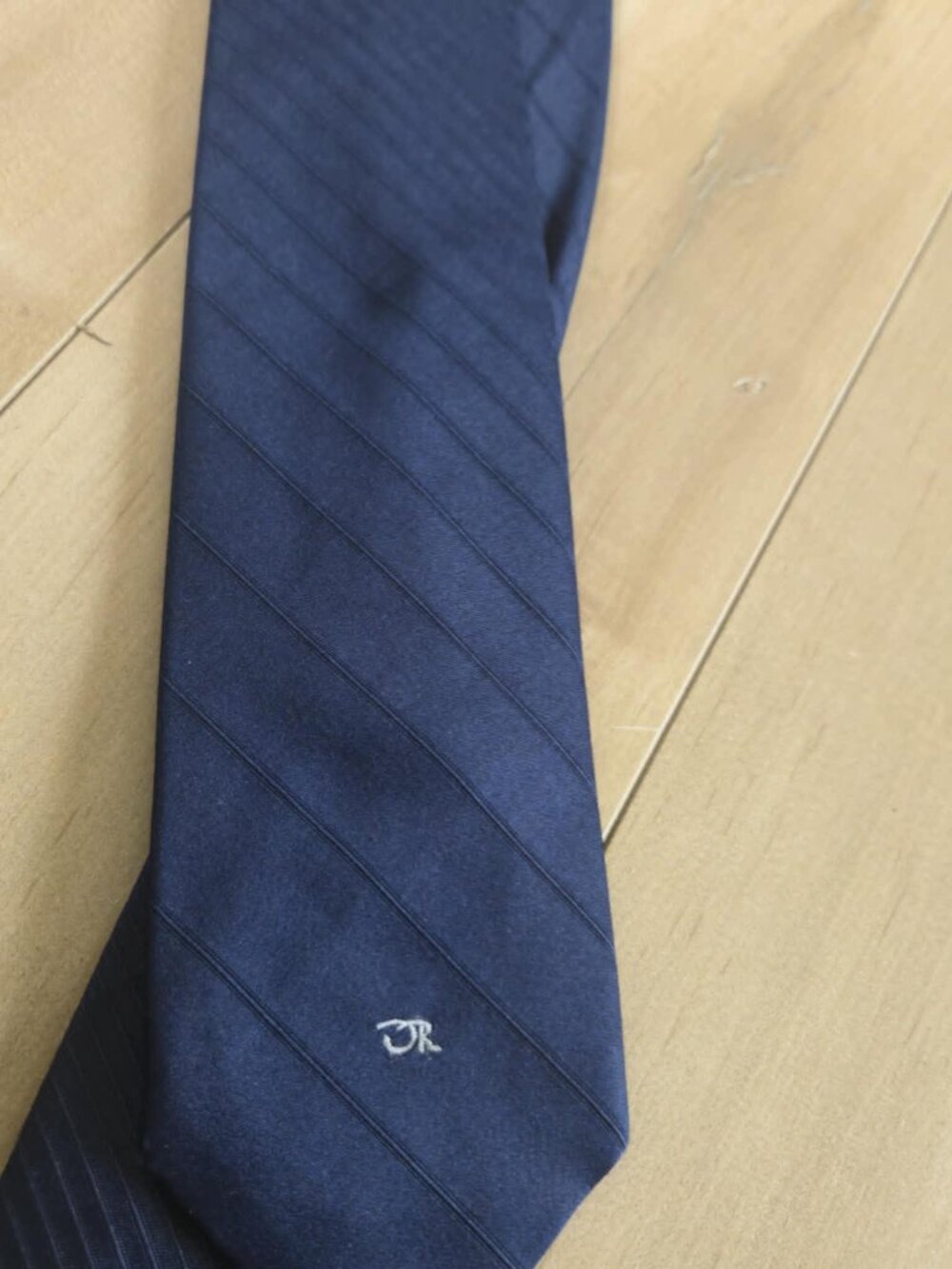 Vintage Oscar de la Renta Navy Striped Tie • Monogrammed Designer Necktie • 90s - Picture 6 of 11